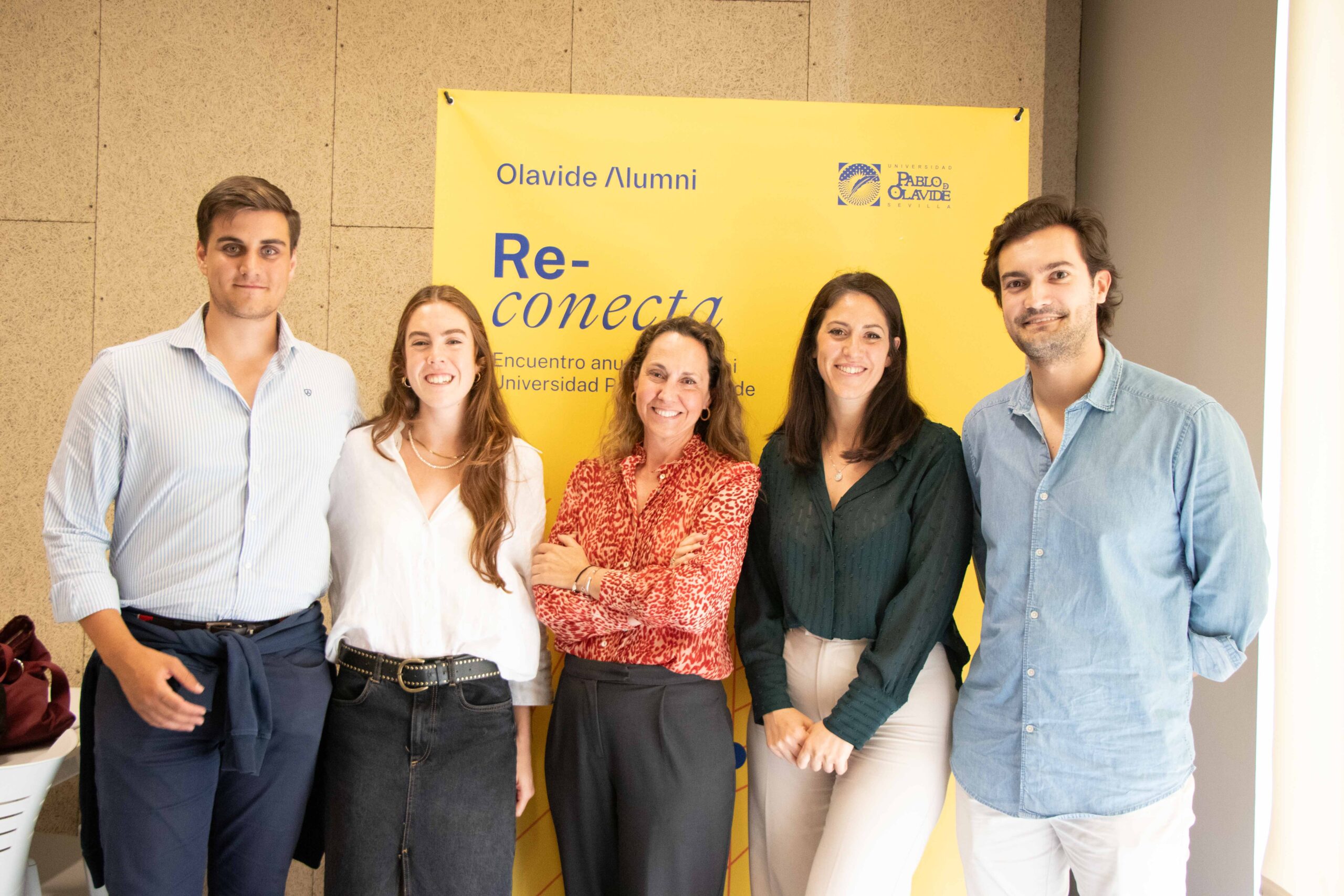 Alumnis en el HACKATHON